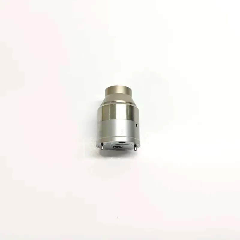2-7135-588-E3-Diesel-Pump-Nozzle-Valve-Side-Profile Horizontal profile view of the 7135-752 solenoid control valve highlighting the smooth machined metallic outer finish and integrated structural alignment guide.