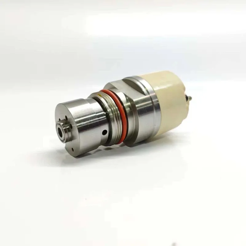 3-Hyundai-Caterpillar-EUI-Valve-7135-486-Angled-View Isometric angled side view of the 7135-486 electronic unit injector control valve assembly showing the side fluid ports and the threaded mid-section ring.