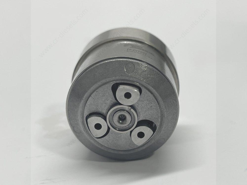 dlw-valve-cv7002-7206-0379-bottom-view Bottom view of DLW CV7002 solenoid valve, showcasing high-precision fuel flow chambers and seating orifice.