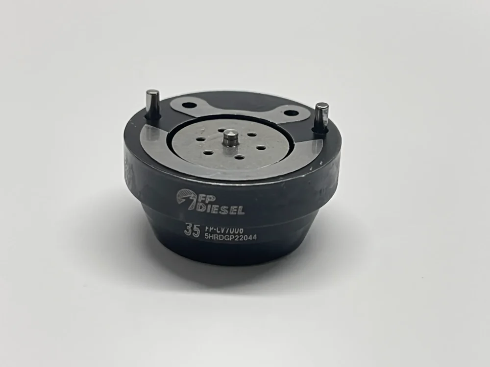 dlw-valve-cv7006-7206-1013-side-view Clean side profile of DLW CV7006 control valve on white background, showcasing the base structure and guide pins.